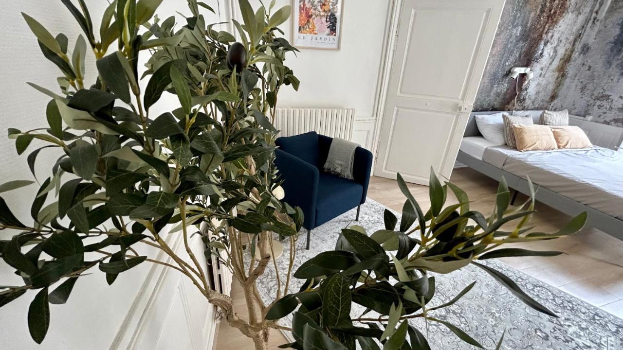L'Authentique Apartment Отон Екстериор снимка